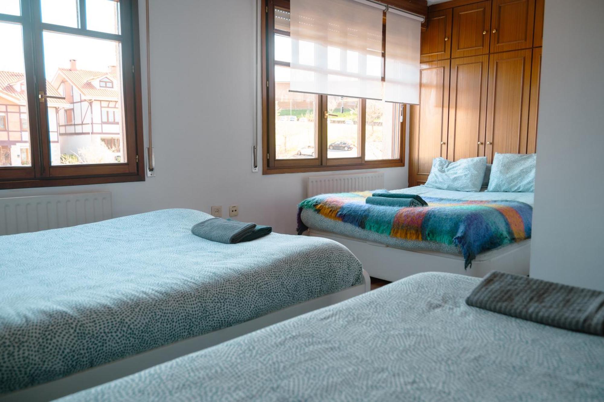 Chalet Bilbao-Aeropuerto Sondika Стая снимка